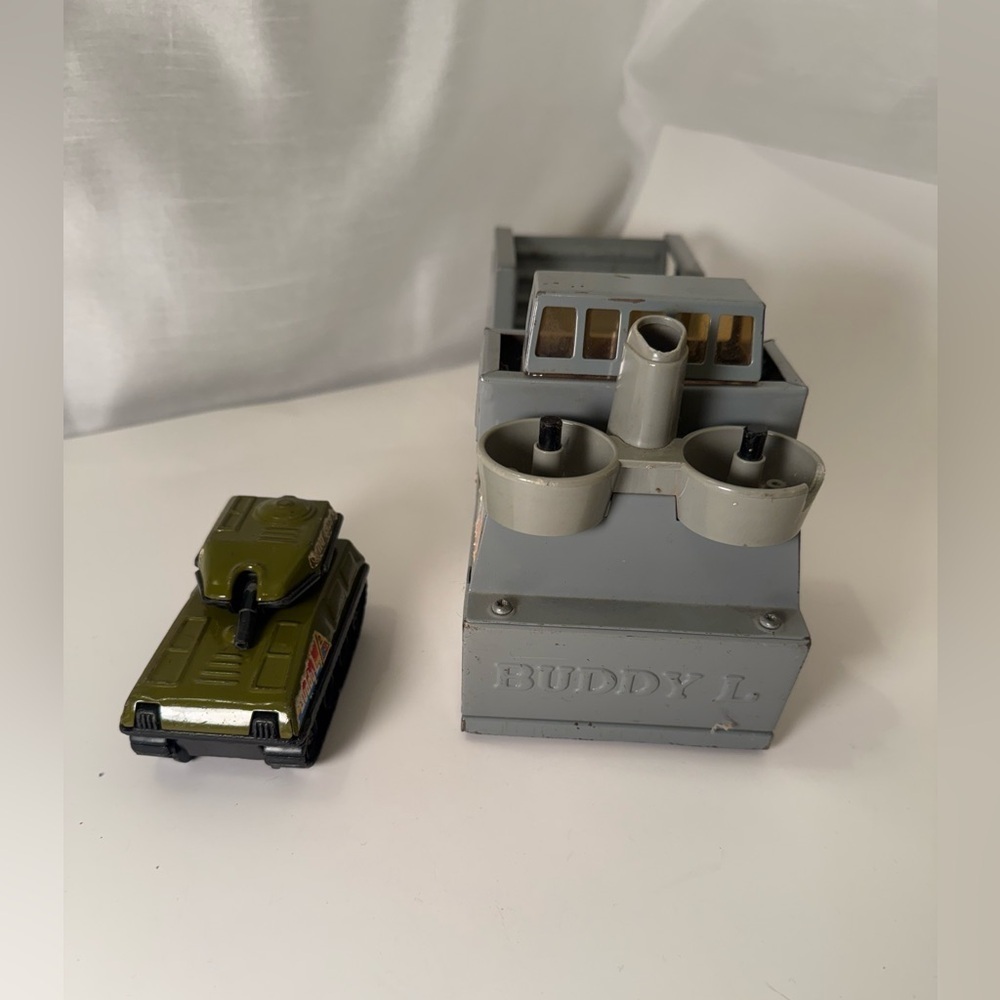 Vintage Buddy L Metal Navy 49 LST Carrier And Buddy Metal Army Tank! - Picture 5 of 7